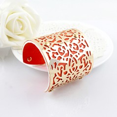pulsera naranja detalles oro