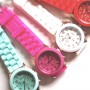 Relojes de silicona en diferentes colores ideal como detalle para las mujeres y niños invitados