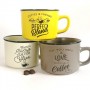 Originales tazas de café con frases en diferentes colores como detalle de boda par alas mujeres