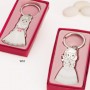 Llavero niña comunión con vestido blanco y lazo para regalar como recuerdo de la primera comunión