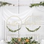 decoración de coronas de madera Better Together con flores para decorar tu boda