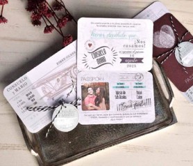 Invitación de boda 2020 pasaporte novios