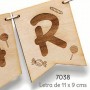 PRIVADO: GUIRNALDA MADERA “CANDY BAR”. LETRA 11 X 9 CMS.
