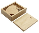 memoria usb madera en forma de corazón presentado en caja de madera como detalle de boda y regalo para los novios