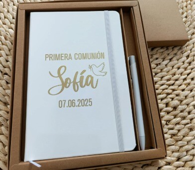 conjunto libreta y bolígrafo en caja personalizado como detalle de comunión