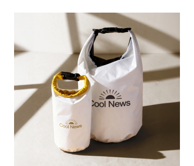 Bolsa Seca Impermeable Poliéster 9 Litros con Mosquetón - AGY54060