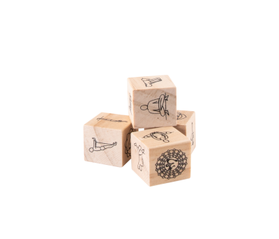 Dados de Yoga de Madera de Pino con Posturas y Bolsa Algodón