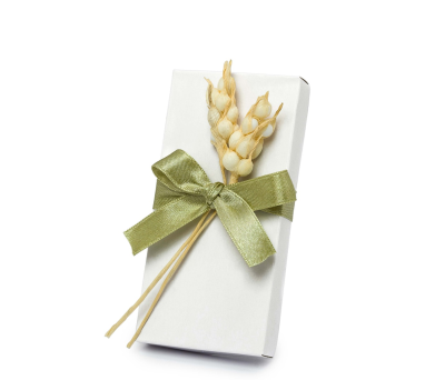 Llavero ángel en estuche adornado con lazo verde y espiga - AMA4