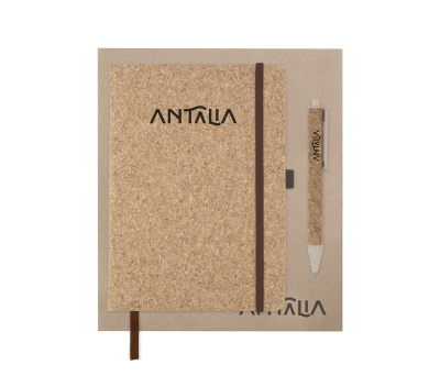 Set de Libreta y Bolígrafo de Corcho en Caja Kraft