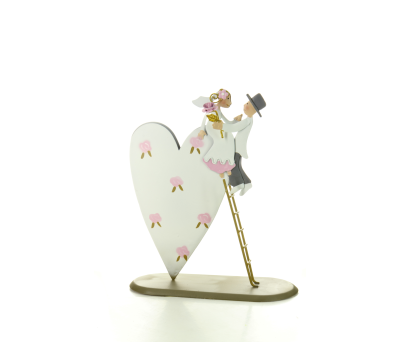 Figura de novios con escalera en corazón balancín - 21ABIS4321